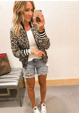 Élodie – Veste florale élégante et confortable , l’incontournable mode.
