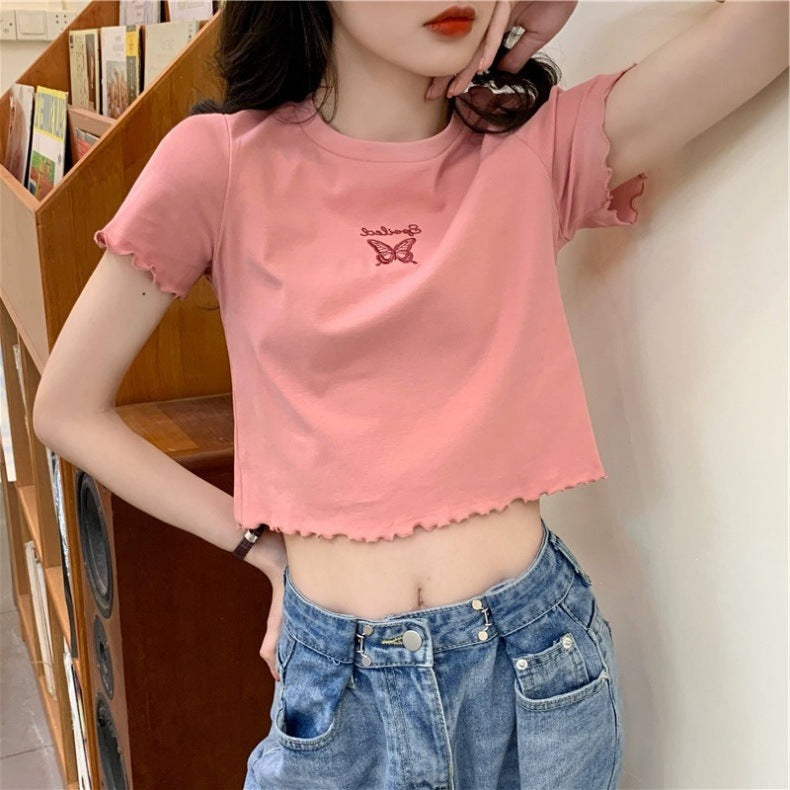 T-shirt brodé Papillon à Manches Courtes – Élégance et Confort au Quotidien