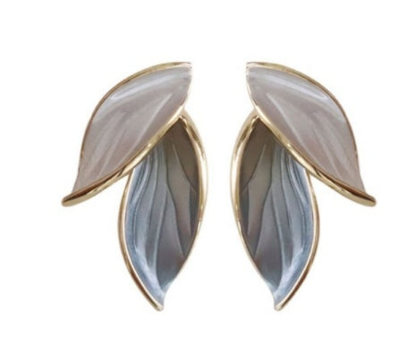 Boucles d’oreilles goutte d’eau – Élégance minimaliste et intemporelle