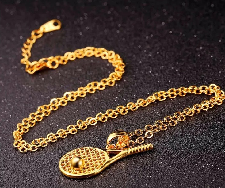 Collier raquette de tennis en acier inoxydable – Élégance et passion sportive