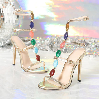 Couleurs et élégance – Sandales à perles au style irrésistible