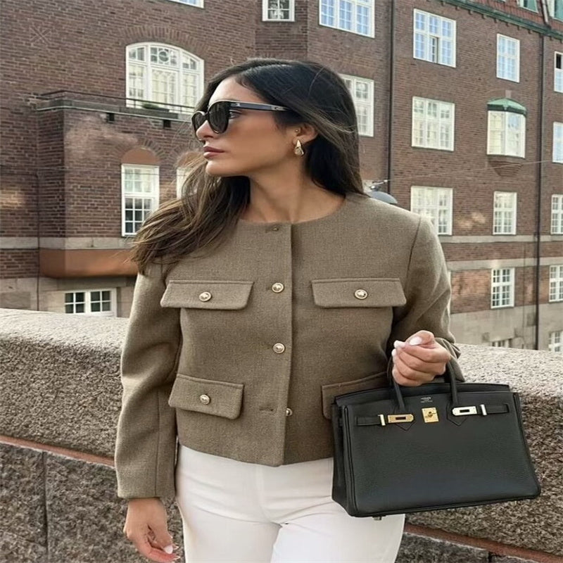 Élise | Veste Courte Femme Élégante avec Boutons – Chic et Polyvalente.