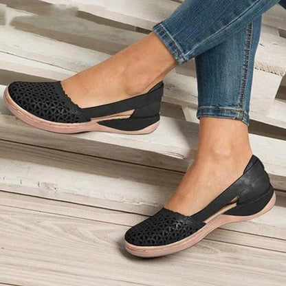 Élodie : l’élégance estivale et la légèreté au bout des pieds