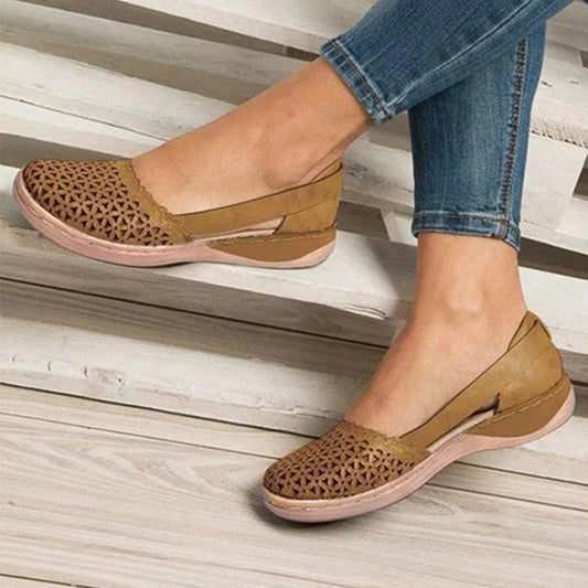 Élodie : l’élégance estivale et la légèreté au bout des pieds