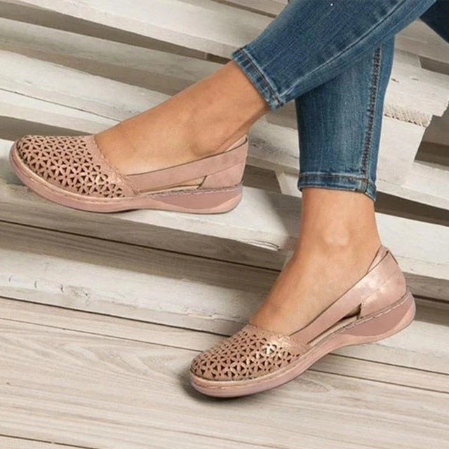 Élodie : l’élégance estivale et la légèreté au bout des pieds
