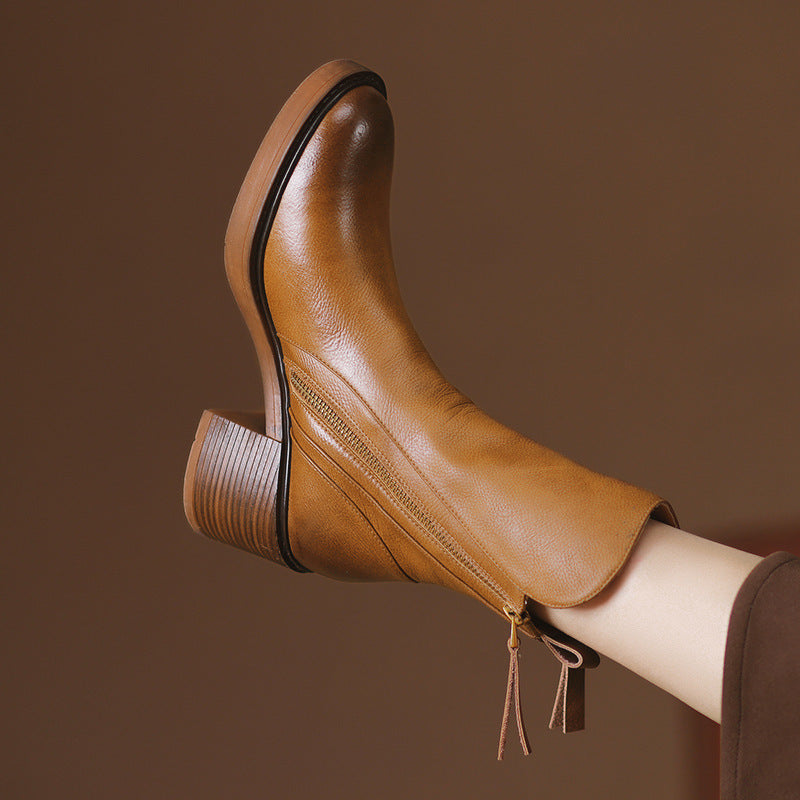 Bottes Cheville Marron à Talon Épais – Élégance et Confort dans un Style Britannique par Amélie