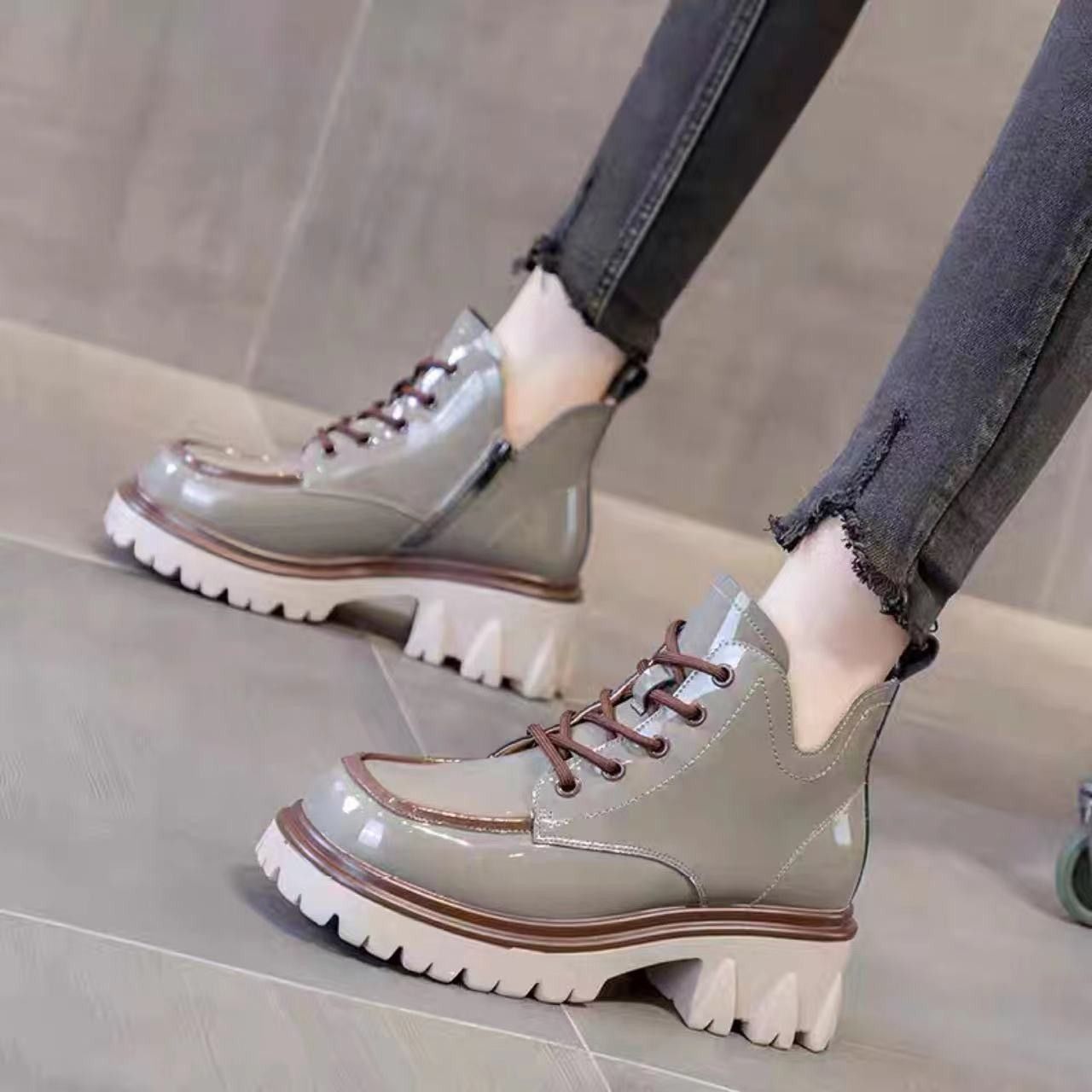 Bottines Femme Camille Beauté - Style Punk et Moderne