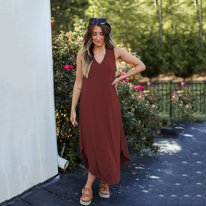 Éva, la simplicité élégante d’une robe ensoleillée au charme aérien