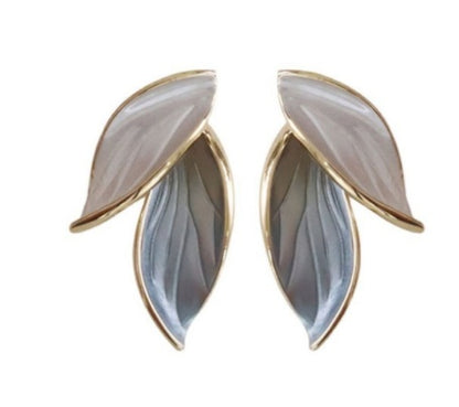 Boucles d’oreilles goutte d’eau – Élégance minimaliste et intemporelle