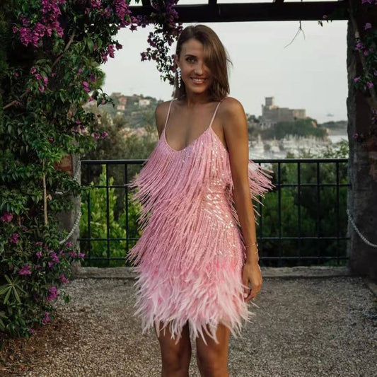 Juliette - Robe à Franges, Paillettes et Plumes, Élégance et Glamour