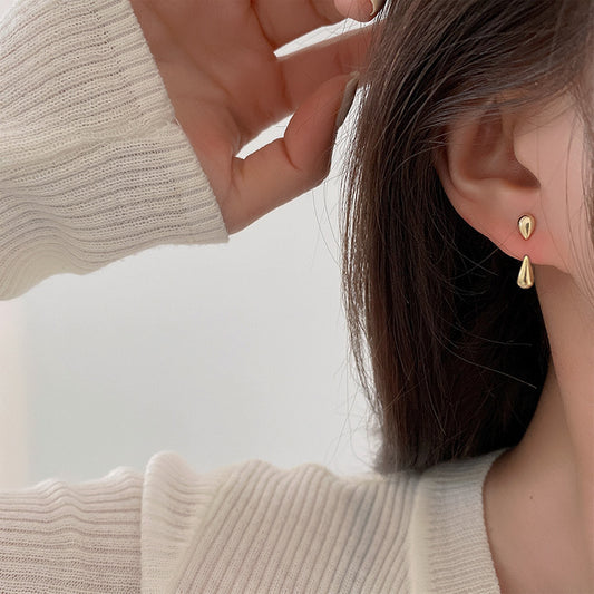 Boucles d’oreilles goutte d’eau – Élégance minimaliste et intemporelle