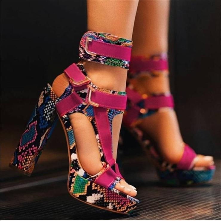 Sandales Glamour à Talons Aiguilles – Élégance Vertigineuse & Confort Chic