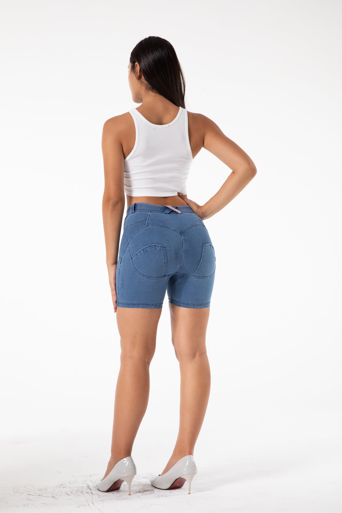 Short push-up en jean – Galbant et tendance pour femme