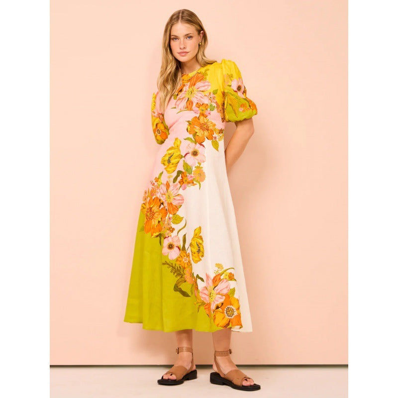 Élise – Robe à Manches Bouffantes Imprimée et Coupe Cintrée, Élégante et Moderne