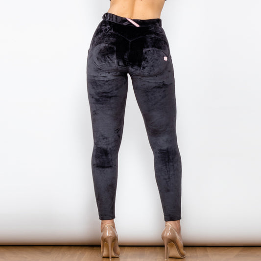 Melody Velours – Le pantalon chaud qui sublime vos courbes