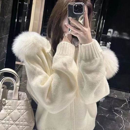 Margaux – Cardigan haut de gamme pour femme, à capuche, tricoté avec col en fourrure.