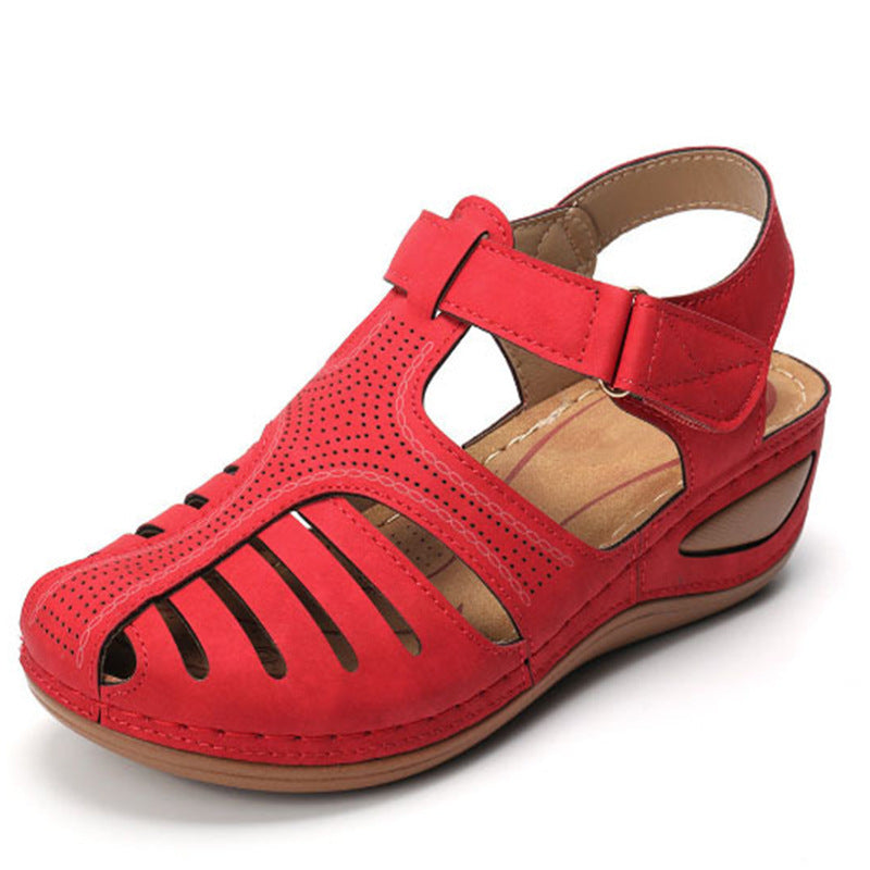 Charme Rétro – Sandales compensées au confort vintage