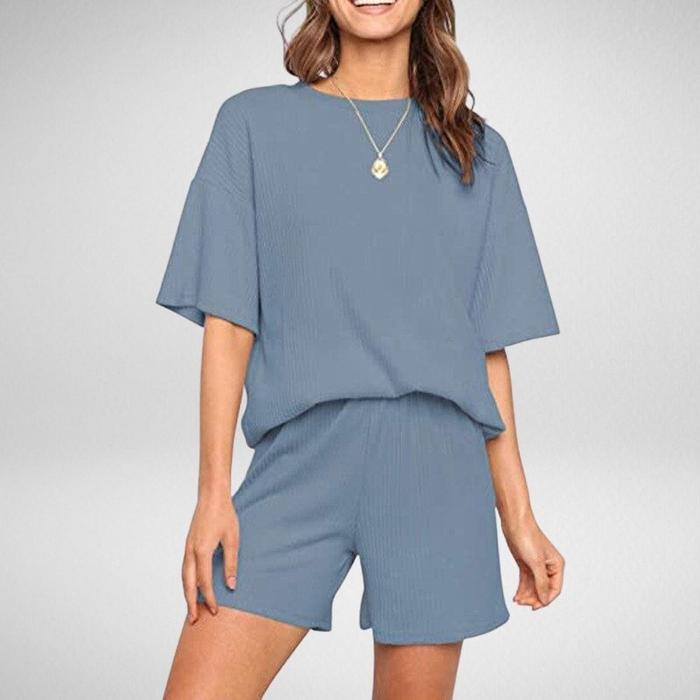 Pyjama Court Femme Deux Pièces – Élégance et Confort avec Charlotte