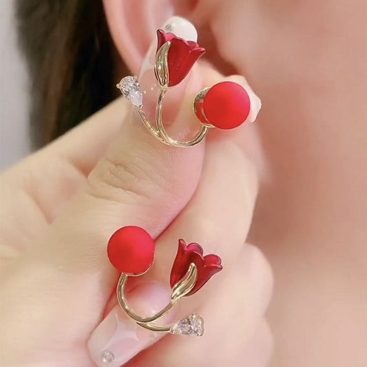 Boucles d’oreilles tulipes et perles – Élégance florale intemporelle