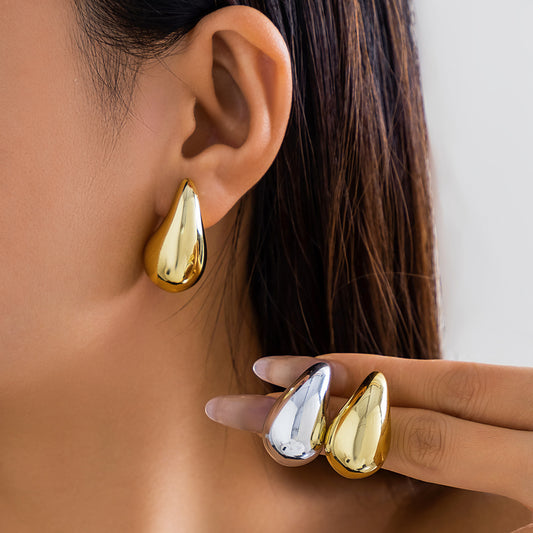 Boucle d’oreille vintage punk – Bijou audacieux en forme de virgule et goutte