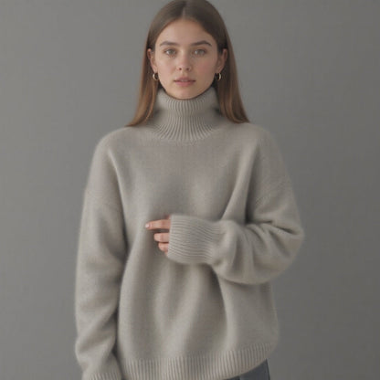 Clémence – Pull Col Roulé Oversize en Cachemire : Douceur et Élégance Intemporelle